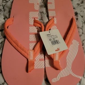 Puma flip flop